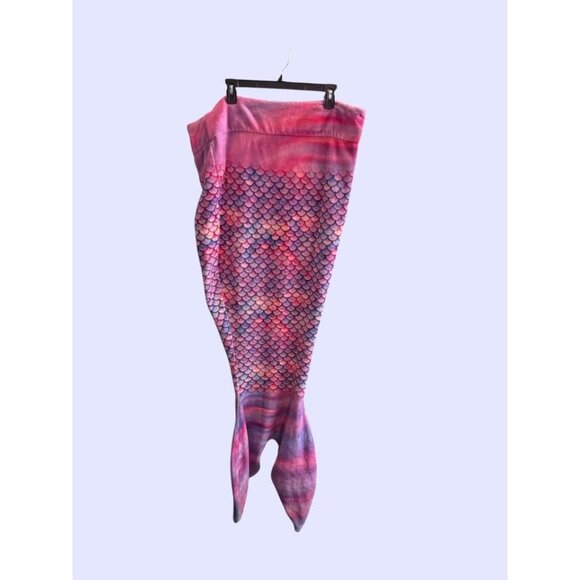 Mermaid Tail Blanket - Picture 1 of 1